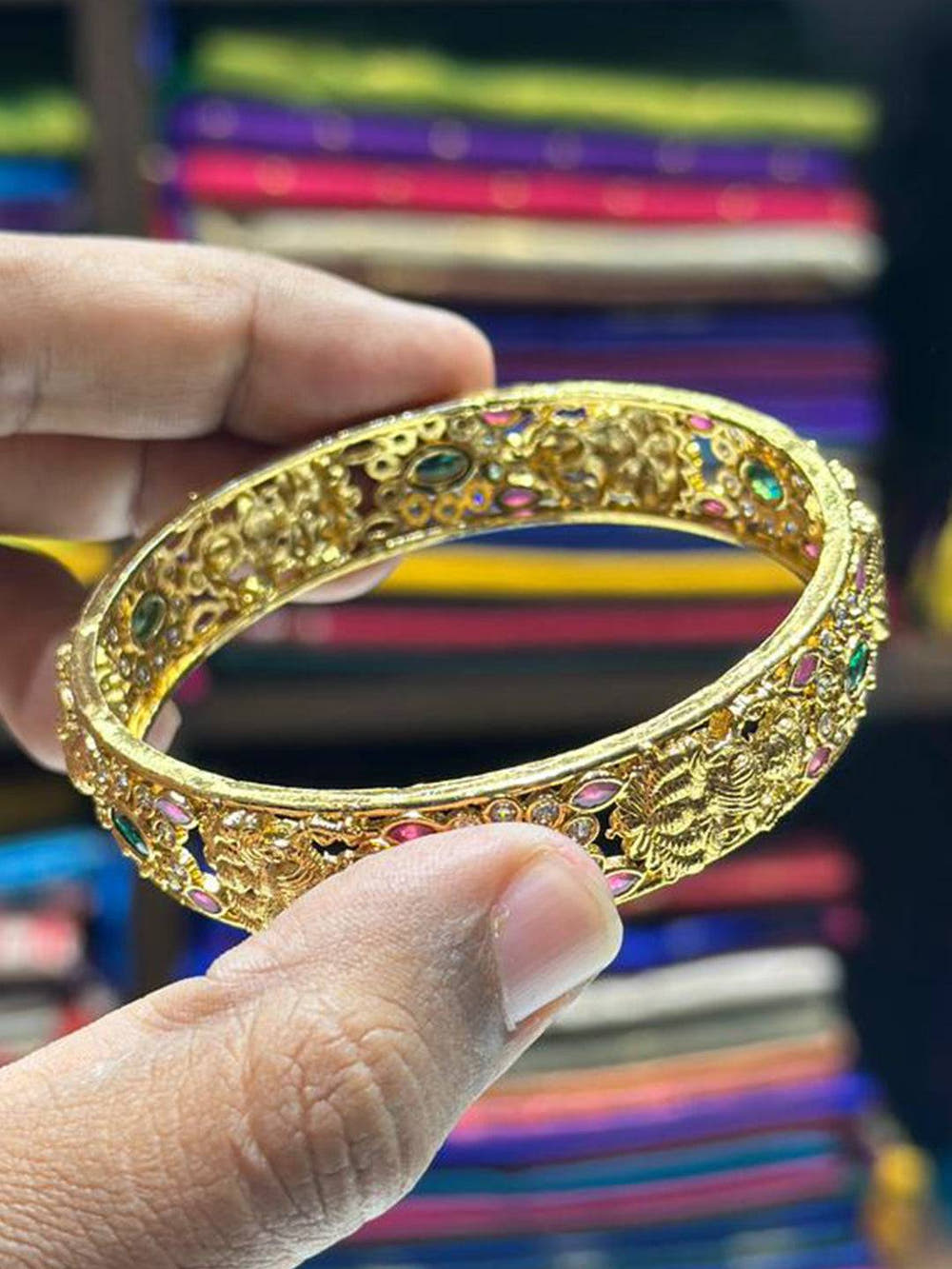 Antique   Gold   Stone  Bangle