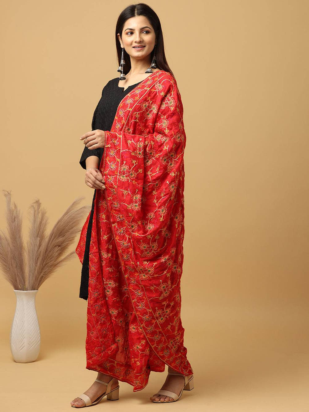 Red Vivid Floral Spray Pashmina Dupatta