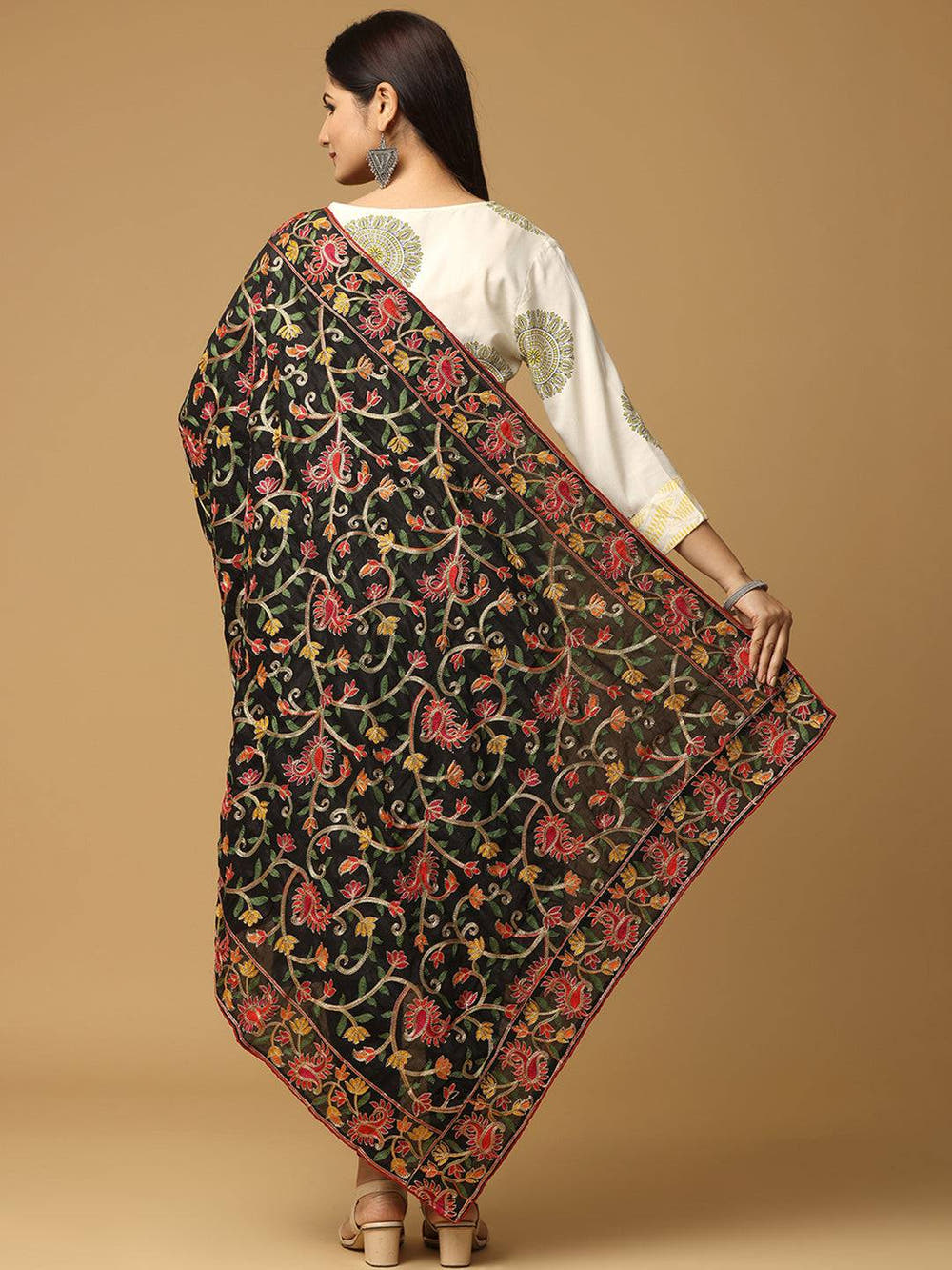 Black Delicate Floral Vine Pashmina Dupatta