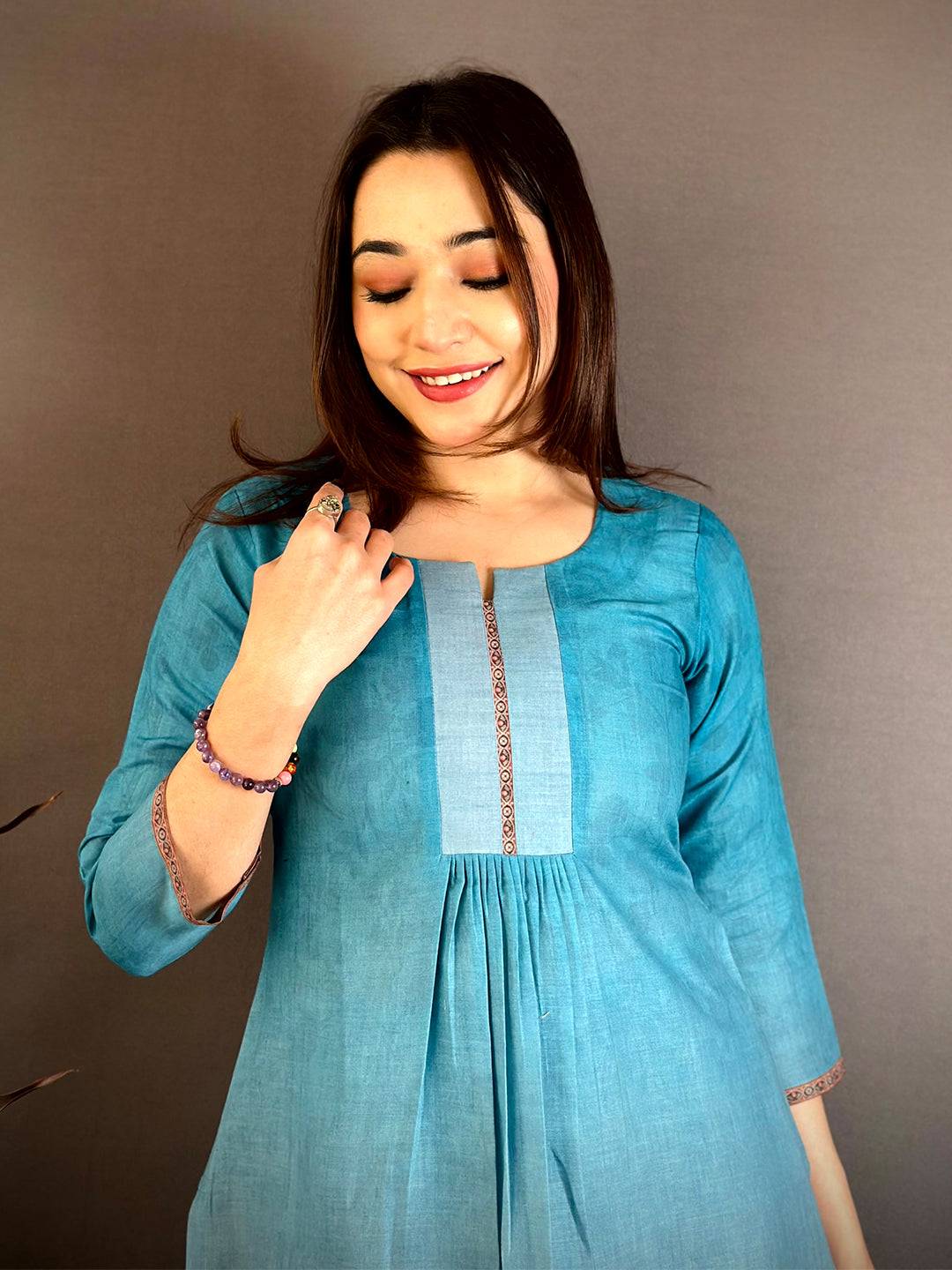 Classic  Mughal  Straight  Kurti