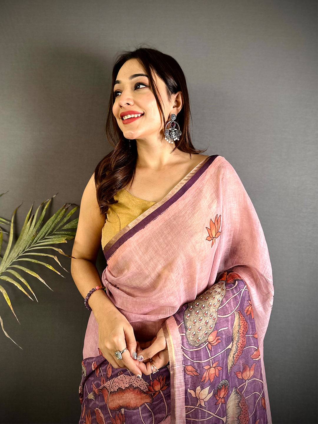Classic Floral Linen Tissue Saree