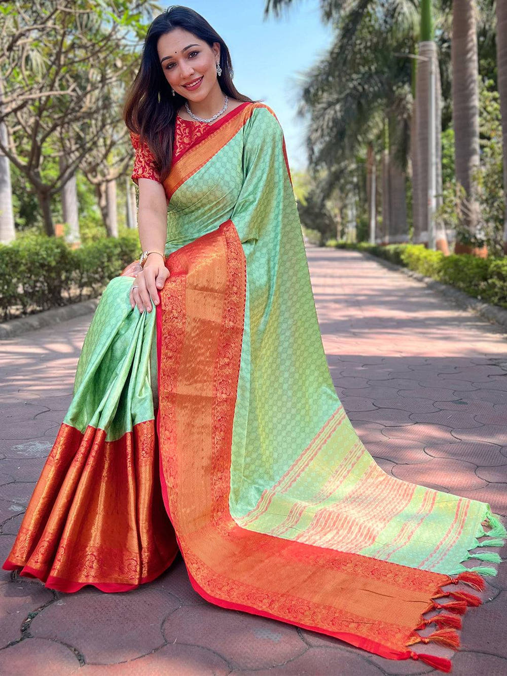 Pista Colour Kanjivaram Aura Soft Silk Saree With Broced Zari Blouse