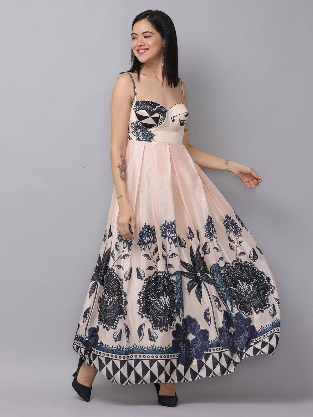 Ivory Cream Sweetheart Neck Dress