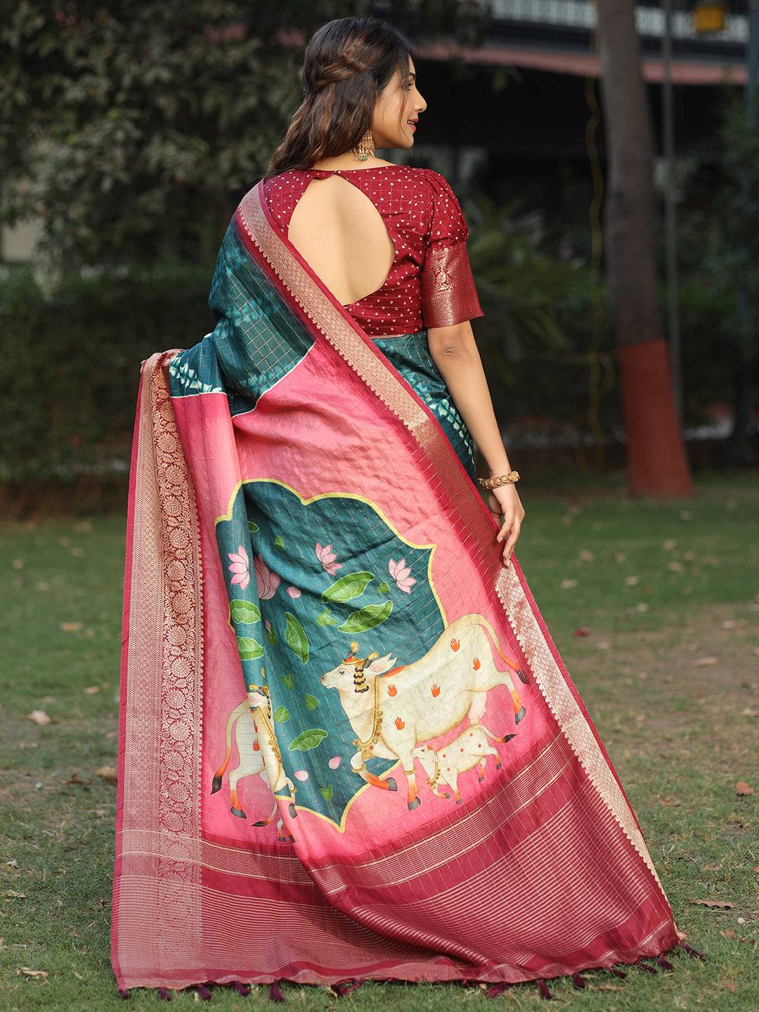Teal Colour Pure Viscose Dola Silk Saree With Mughal Motifs - Luxe