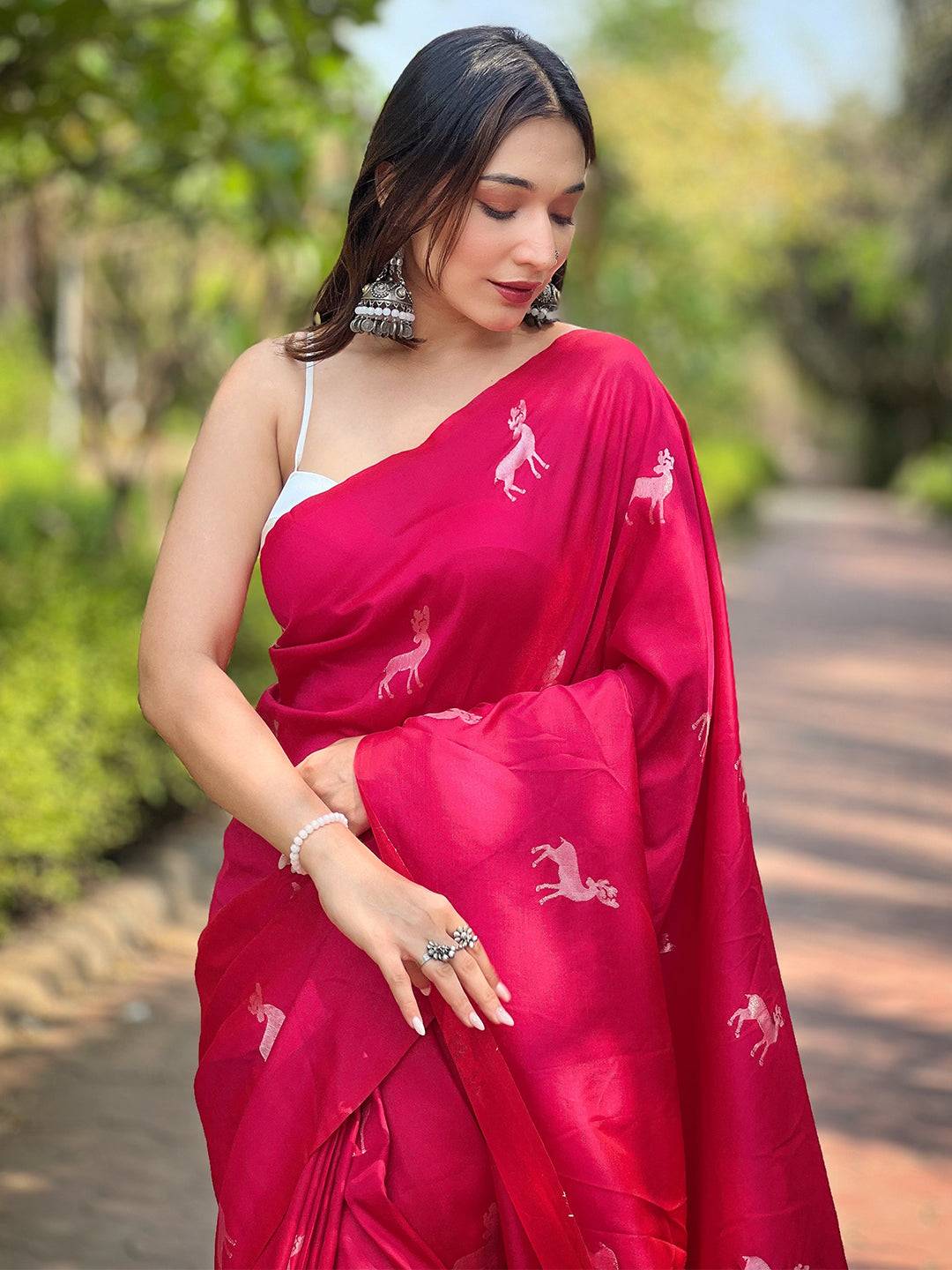 Rani Soft Silk Saree With Postar Weaving Zari Pallu