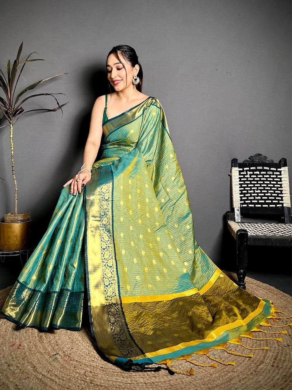 Classic Self Gold Zari Chex Chitpallu Saree