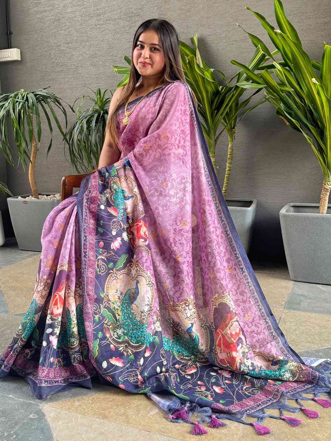 Purple colour Linen Saree With Digital Print And Majestic Border