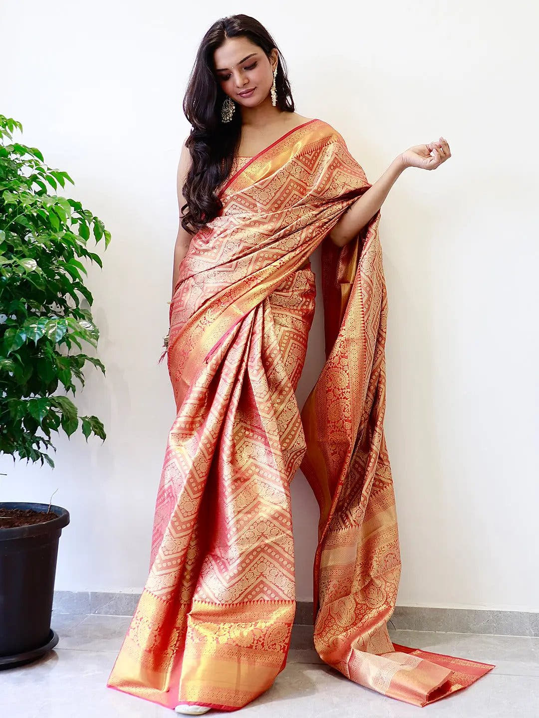 Exclusive Gold Zari One Grm Gold Kanjivaaram Pattu Silk Saree.