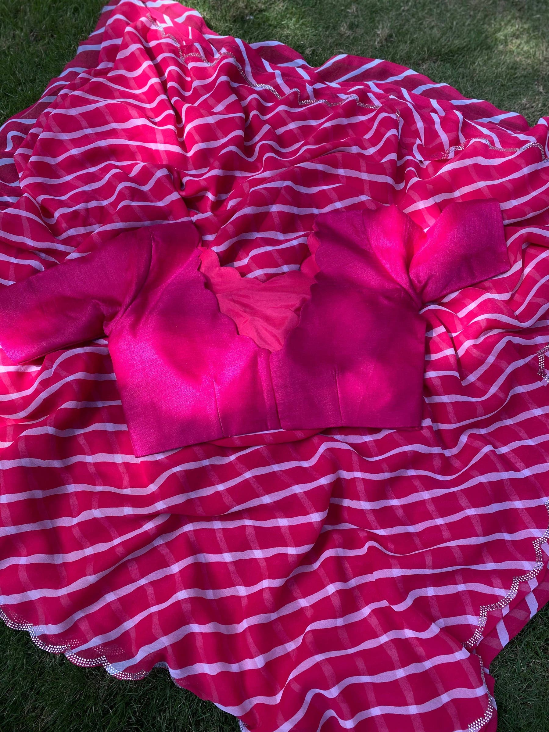 Pink Georgette Leheriya Print Stone Work Saree