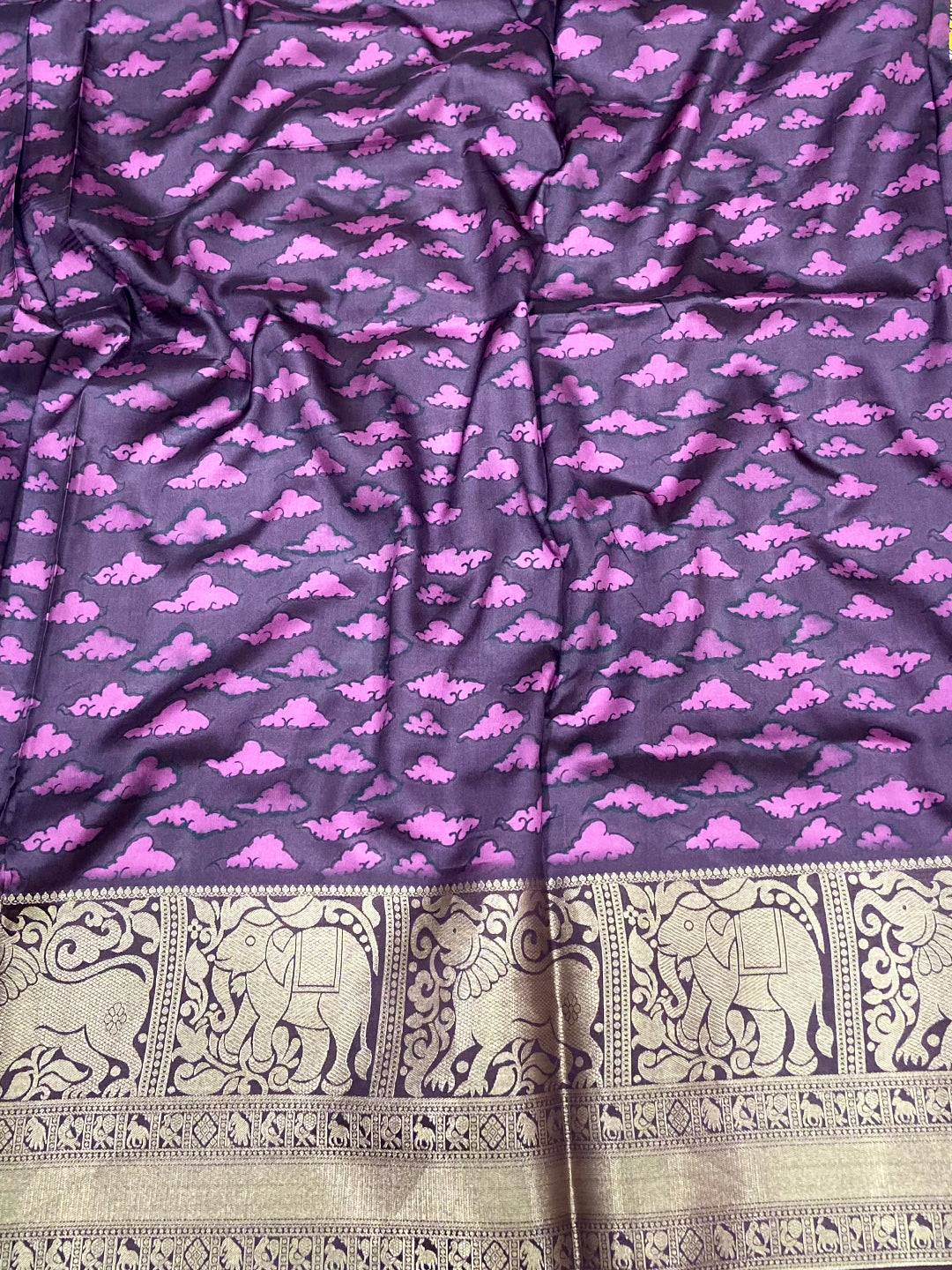 Ivory Figurative Kalamkari Banarasi Saree