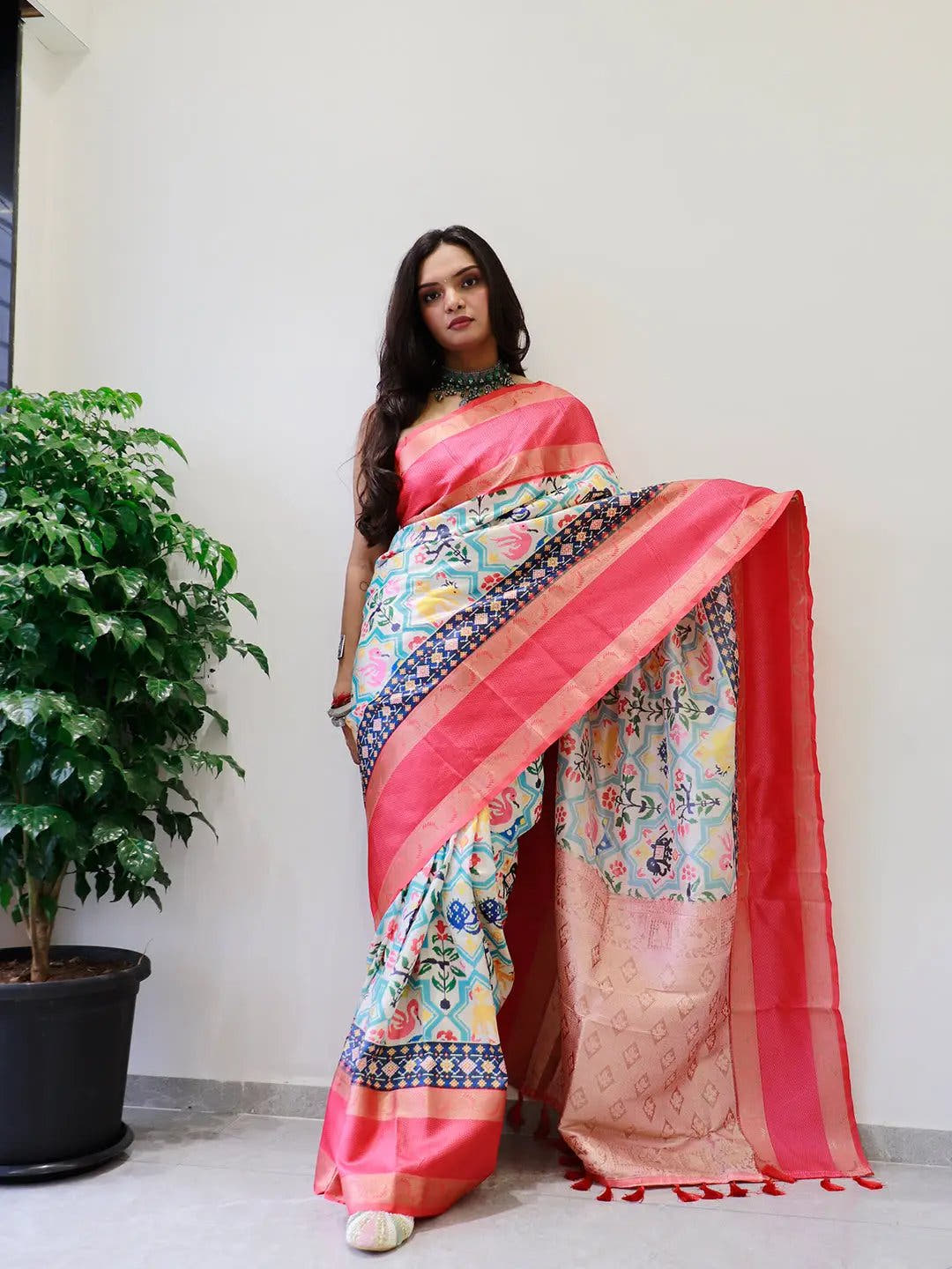 Attractive Soft Silk Gadwal Border Pochampally Print Saree