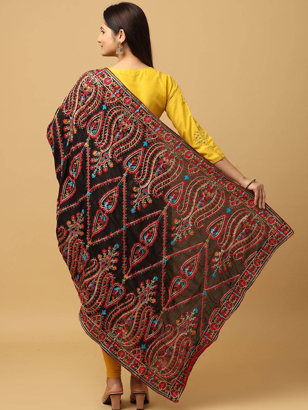 Black Geometric Zigzag Pashmina Dupatta