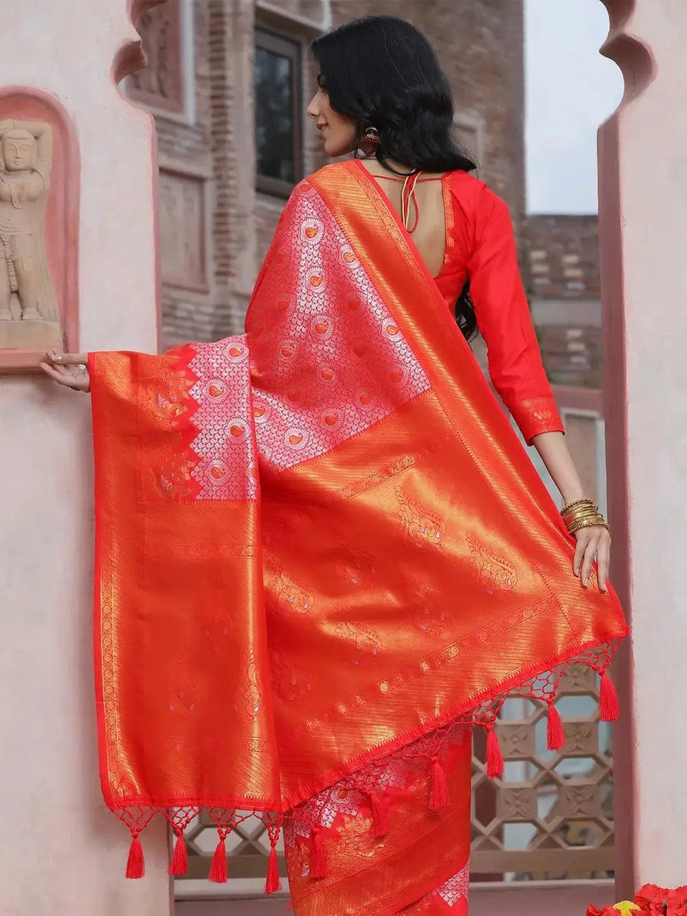 Kanjivaram Silk Saree With Zari Work