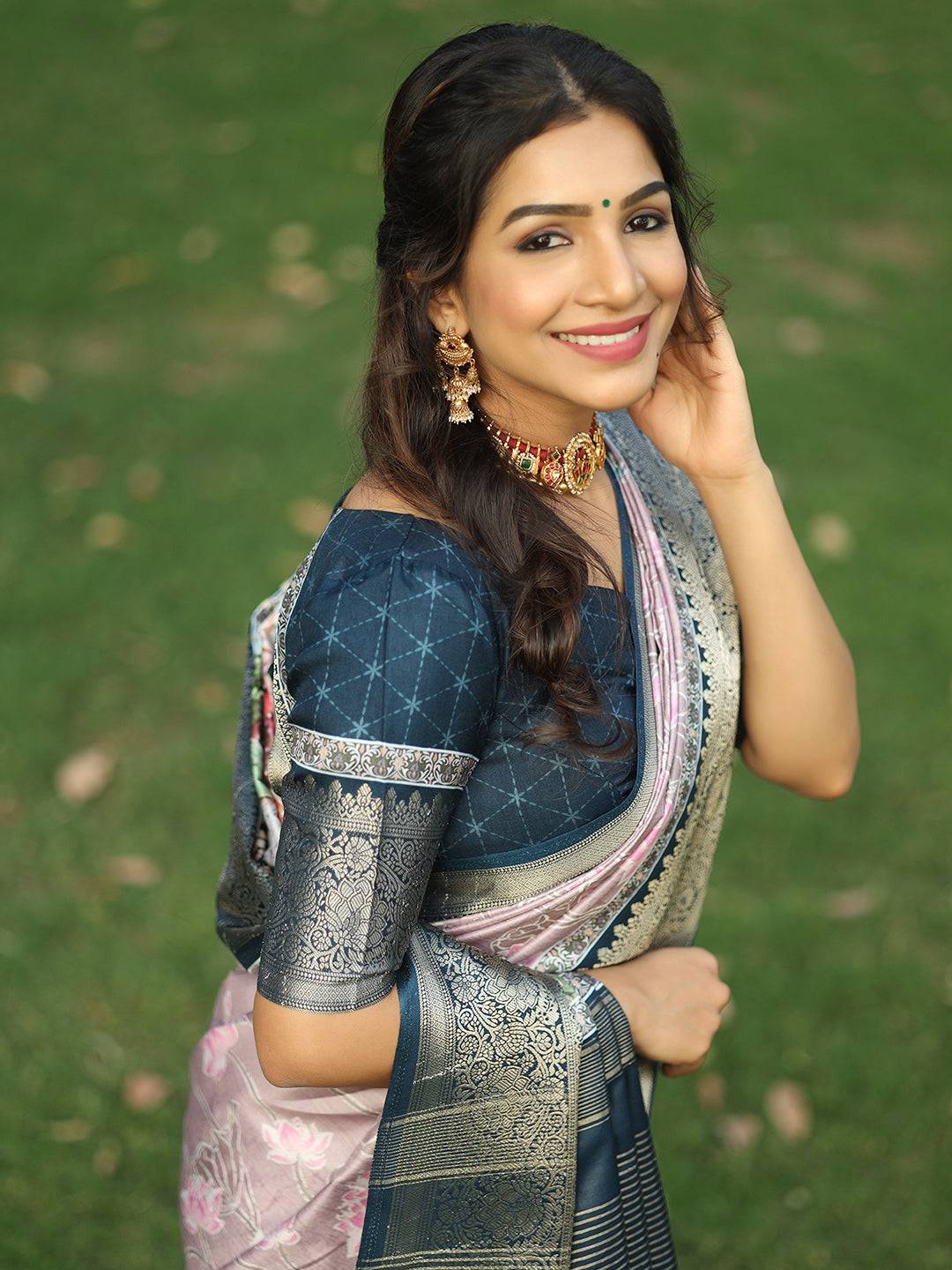 Light Purple Colour Batik Pen kalamkari Saree With Zari Weaving Pallu - Luxe