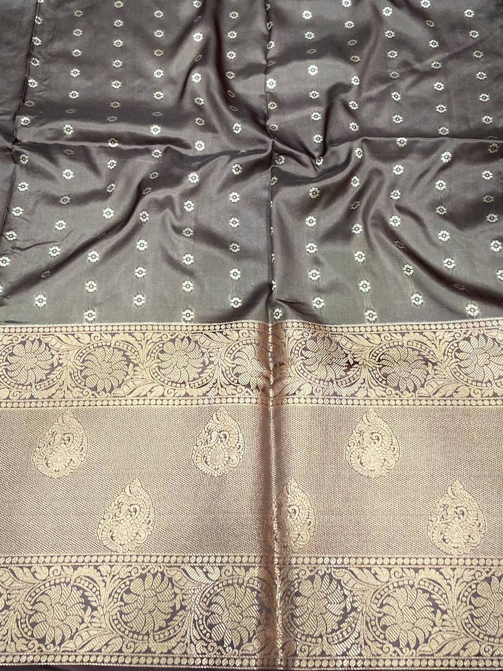 Regal Floral Fantasy Banarasi Silk Saree