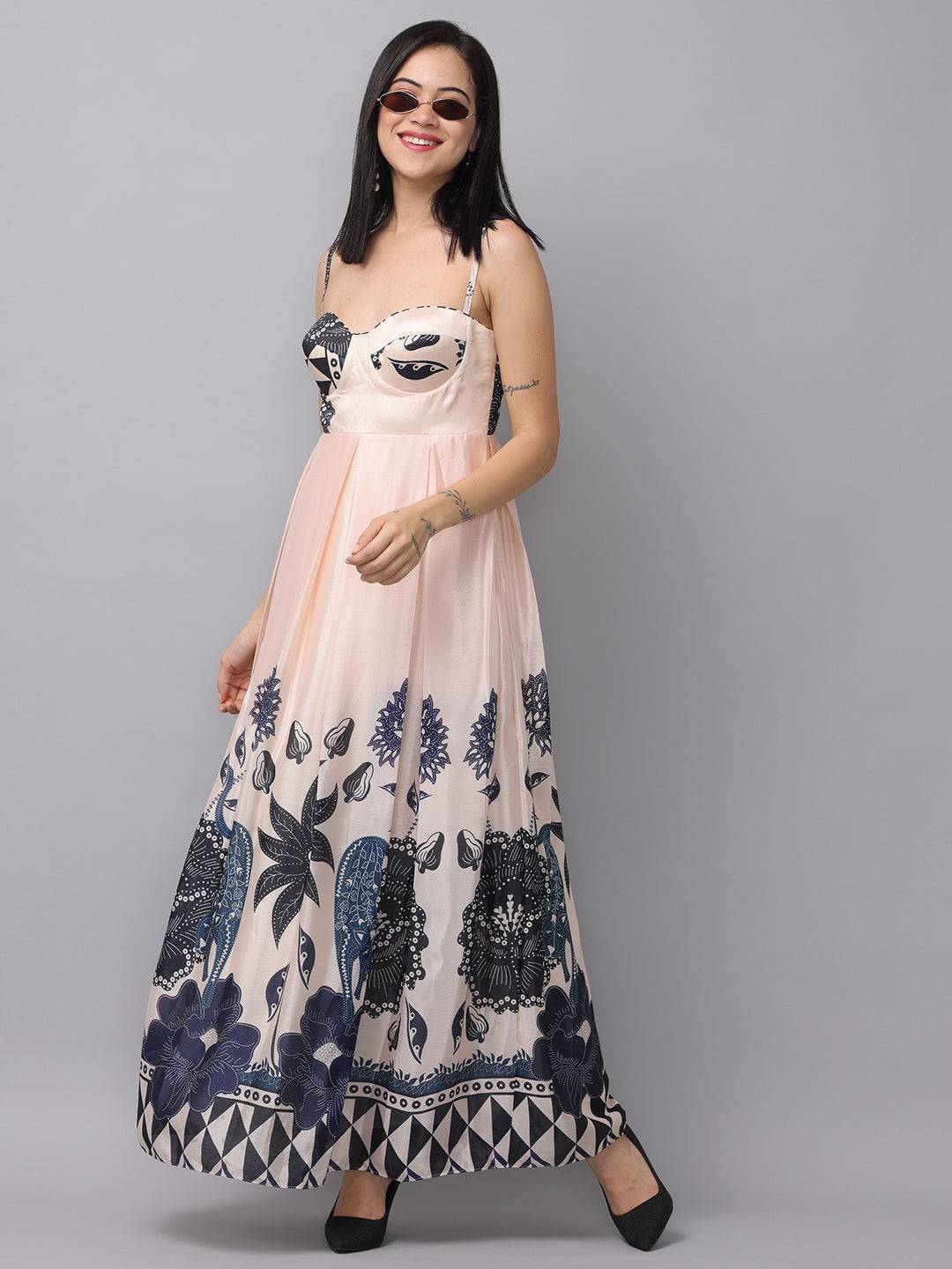 Ivory Cream Sweetheart Neck Dress