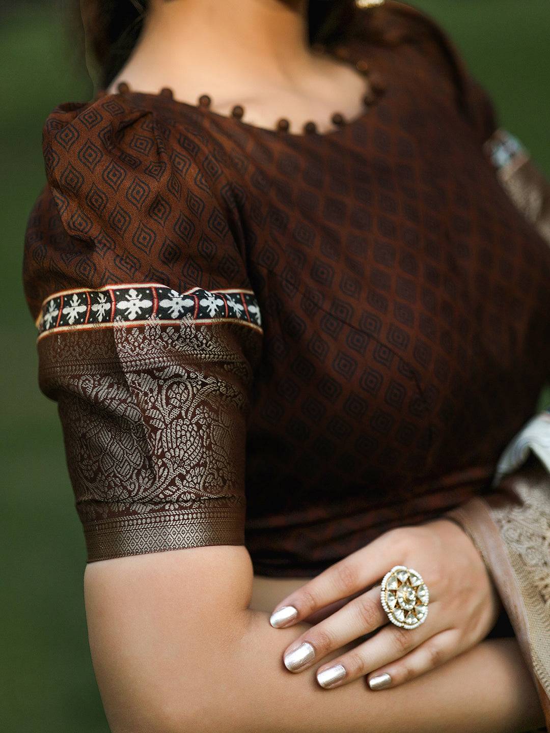 Silver Colour Batik Pen kalamkari Saree With Zari Weaving Pallu - Luxe