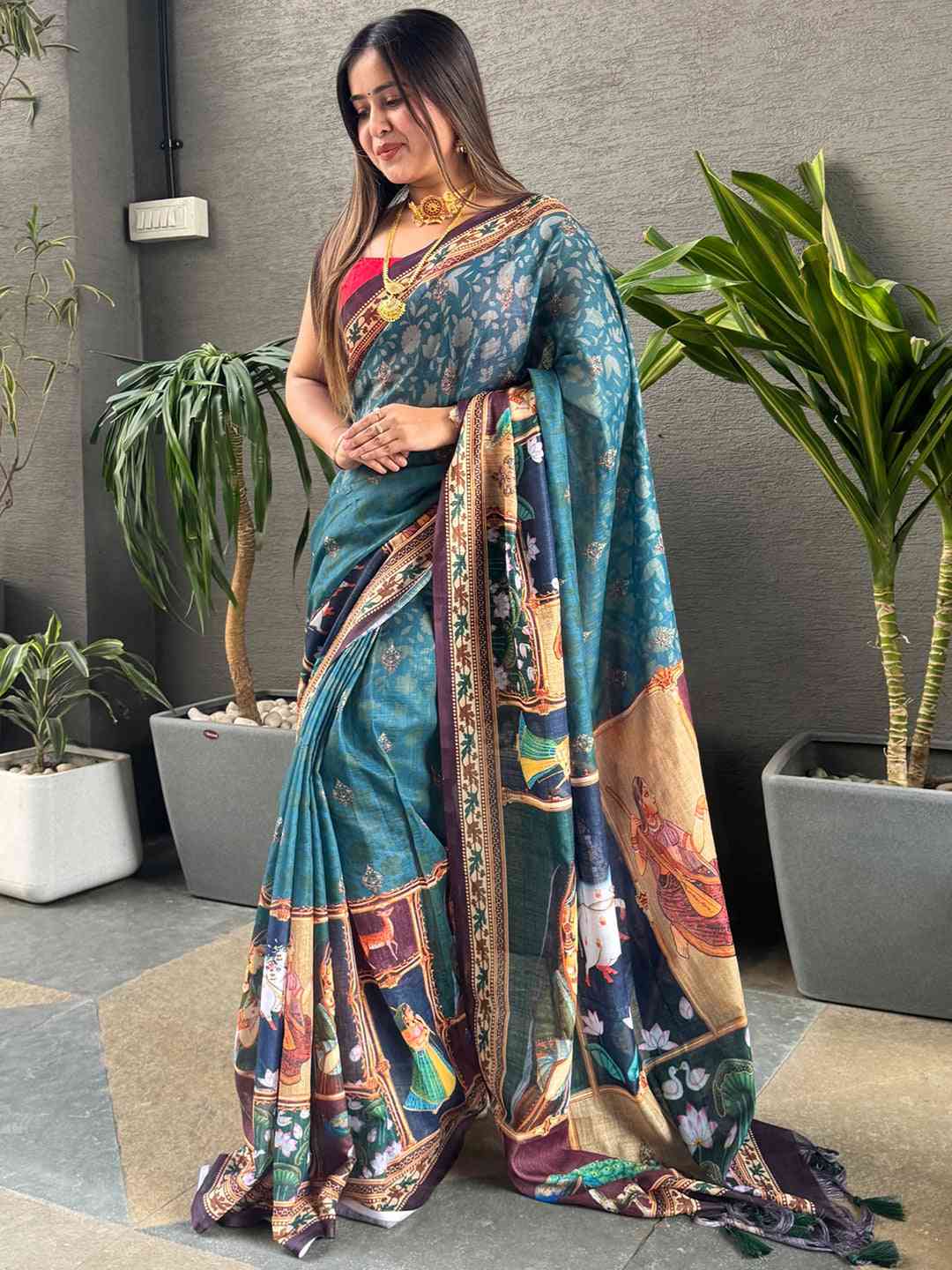 Firozi colour Linen Saree With Digital Print And Majestic Border