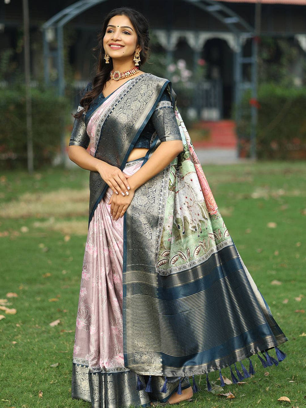 Light Purple Colour Batik Pen kalamkari Saree With Zari Weaving Pallu - Luxe