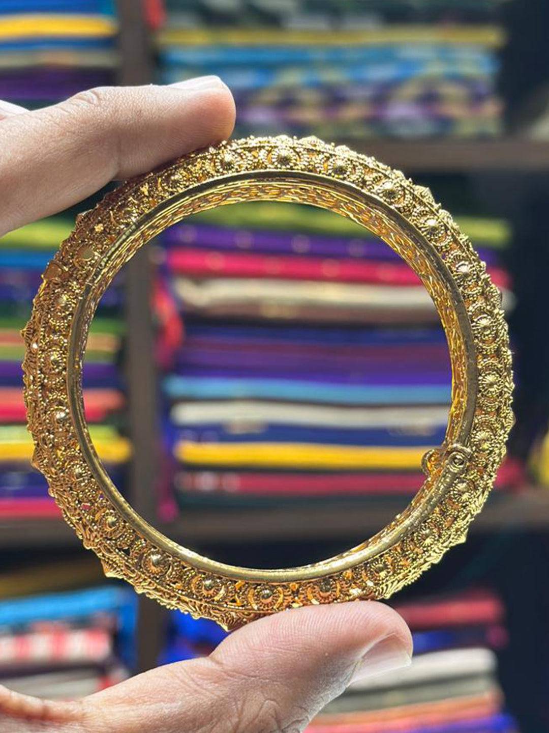 Antique   Gold   Broad   Bangle