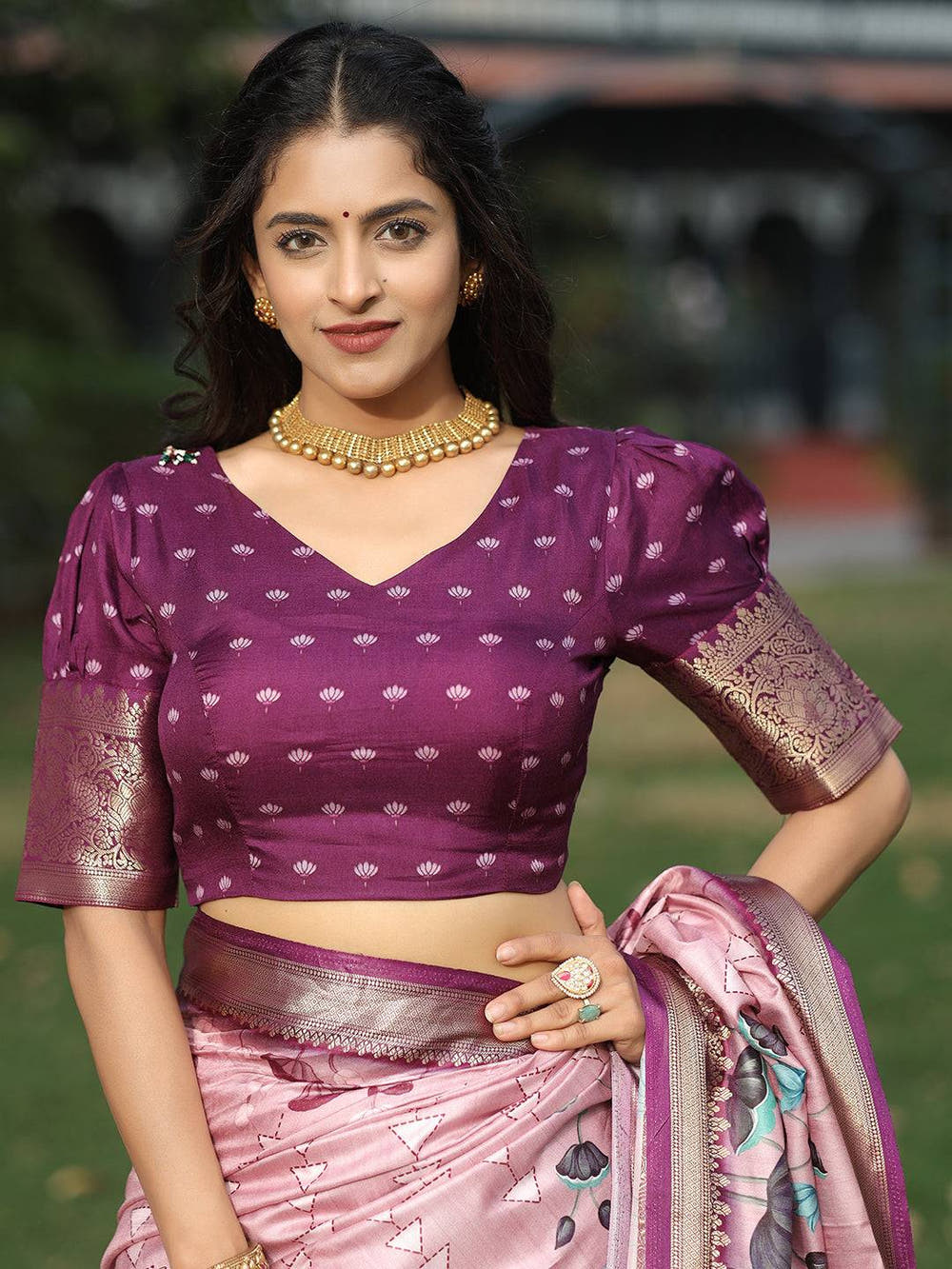 Viscose Dola Silk Pink Colour Saree with Floral and Mughal Print - Luxe