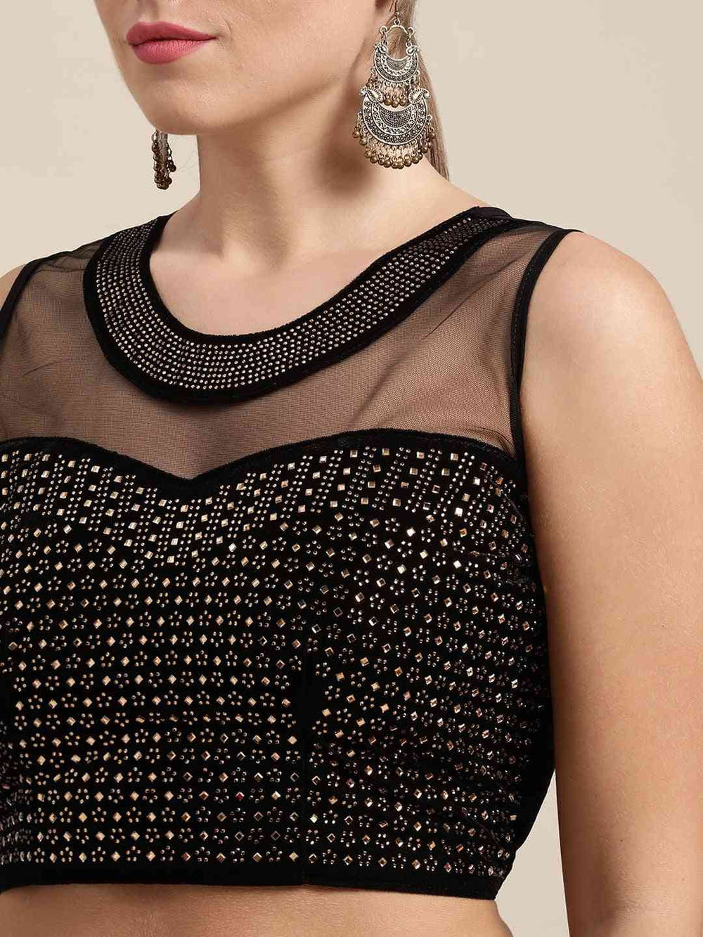 Stylish Viscose Rayon Black Colour Solid Saree With Ruffel Border