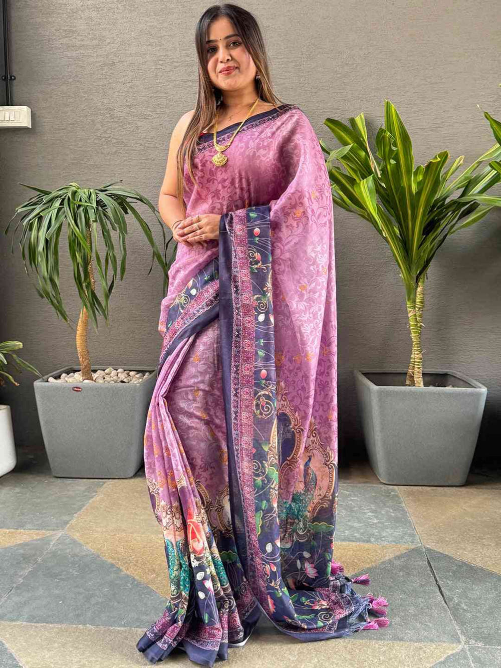 Purple colour Linen Saree With Digital Print And Majestic Border