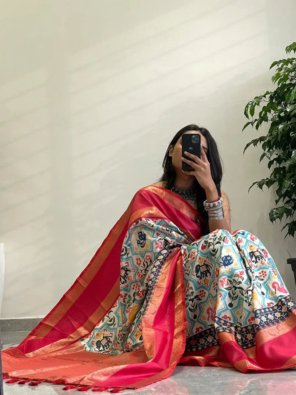 Attractive Soft Silk Gadwal Border Pochampally Print Saree