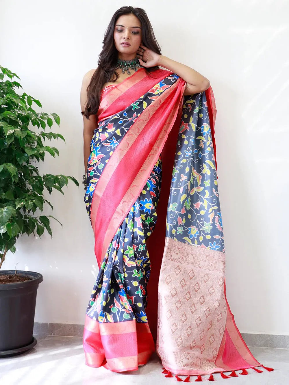 Attractive Soft Silk Gadwal Border Pochampally Print Saree