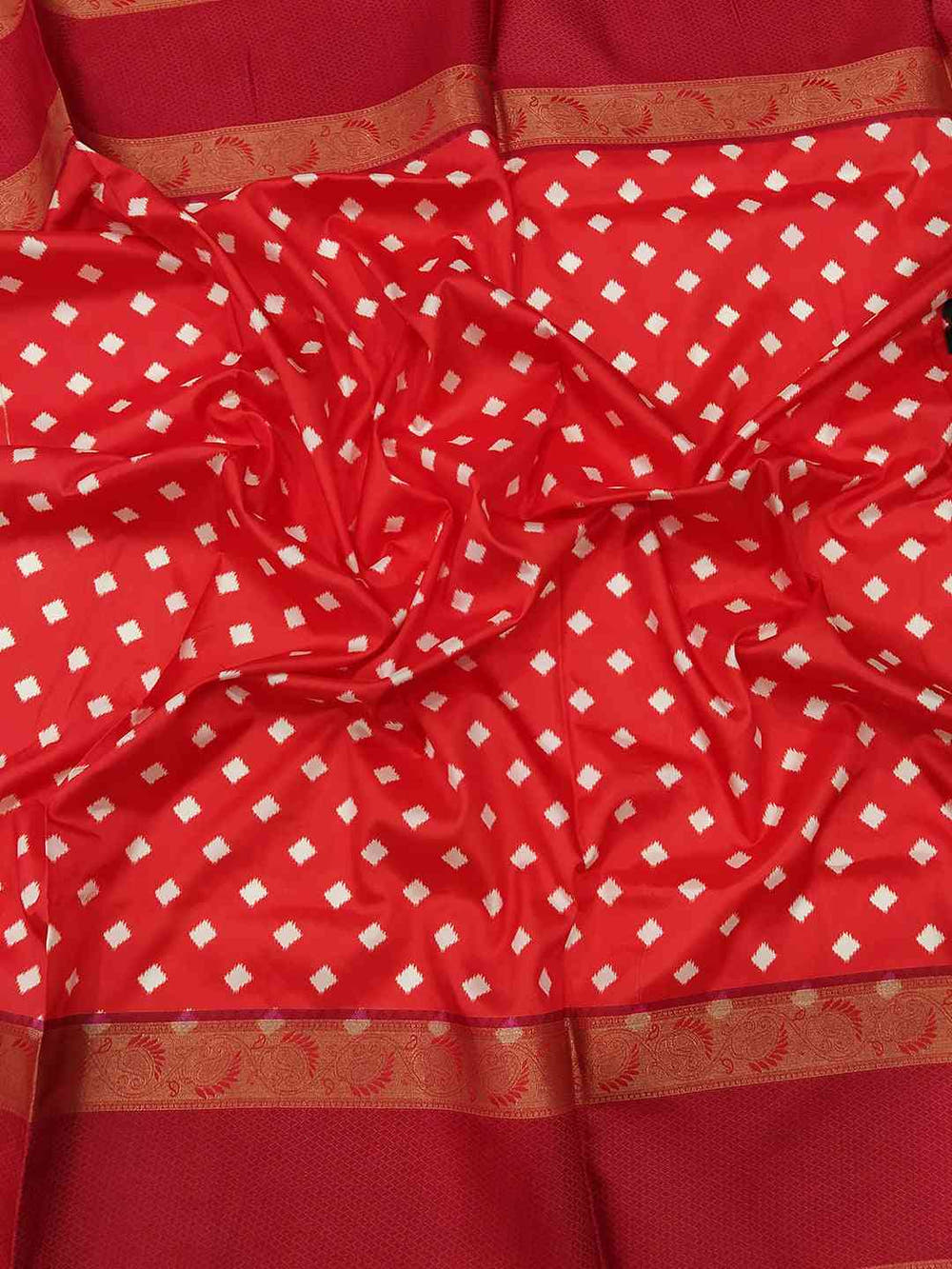 Attractive Gadwal Border Pochampally Print Saree