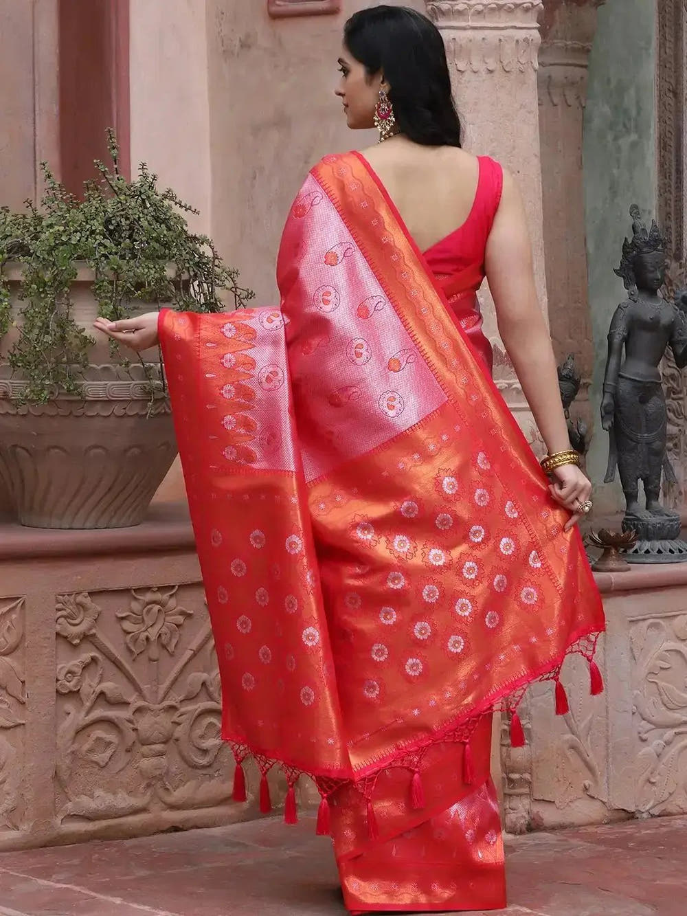 Kanjivaram Silk Saree With Zari Work