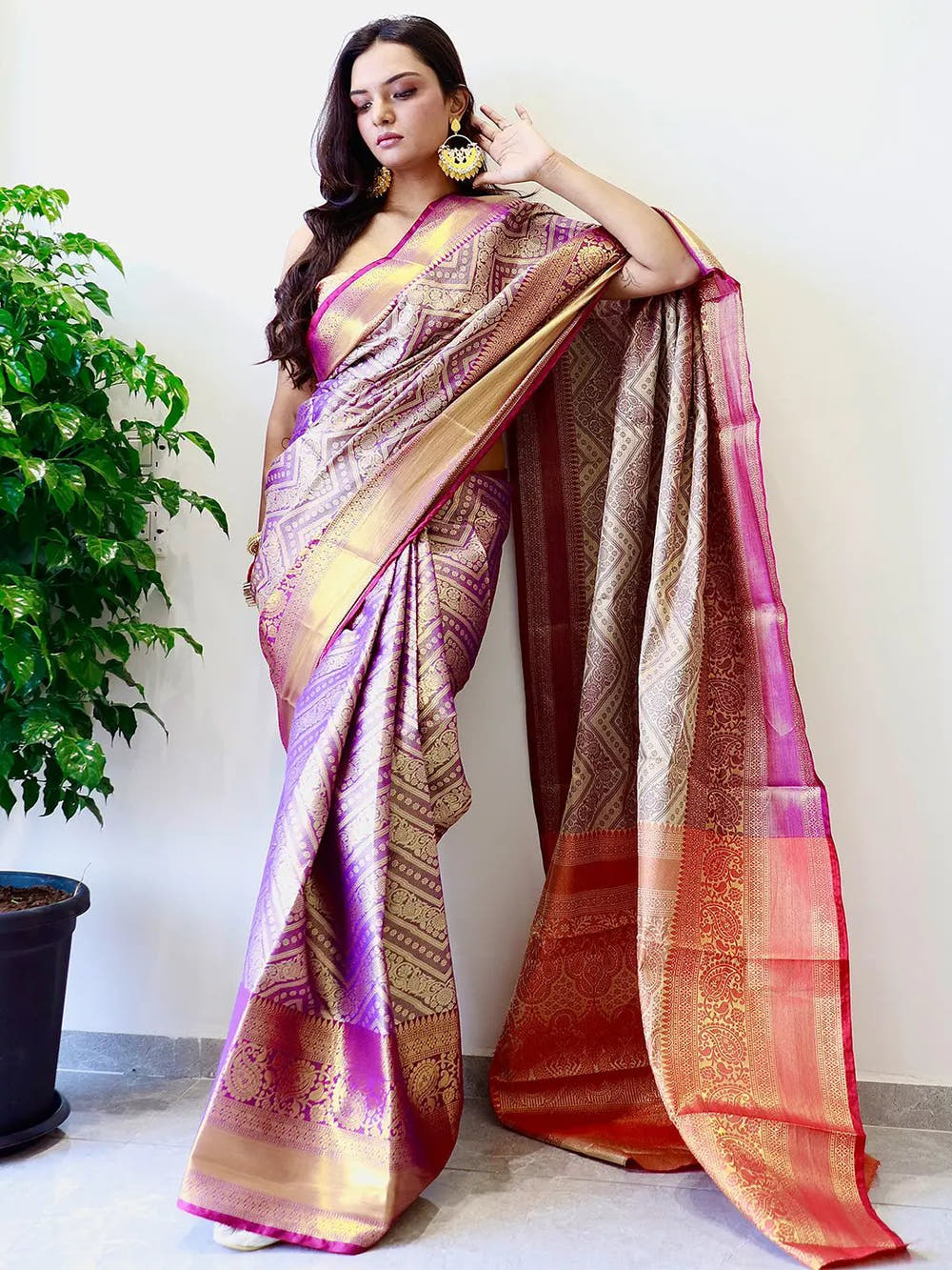 Exclusive Gold Zari One Grm Gold Kanjivaaram Pattu Silk Saree.
