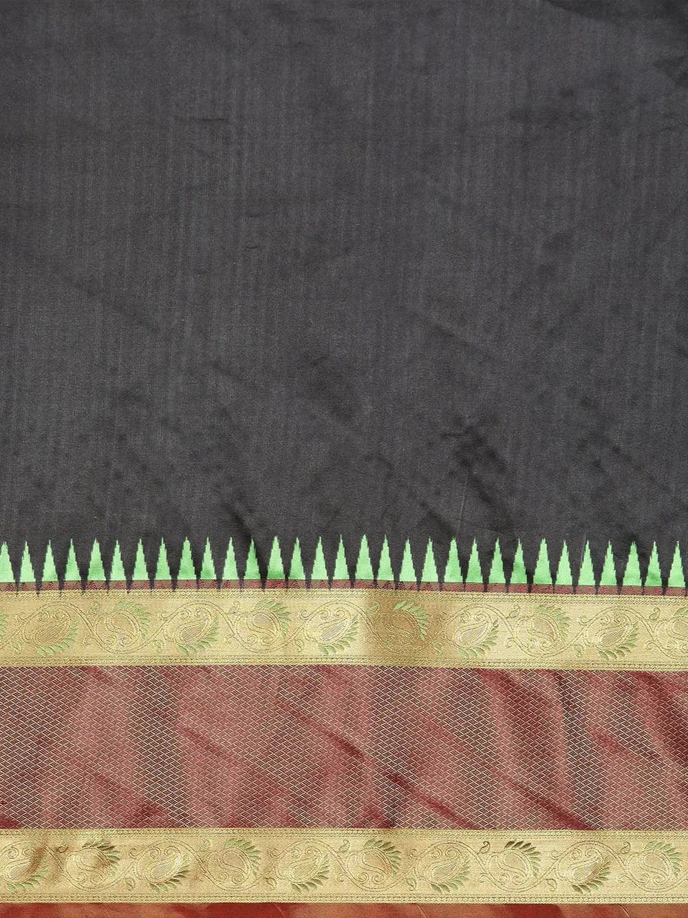 Ganga Jamuna Pattu Border Banarasi Soft Silk Saree