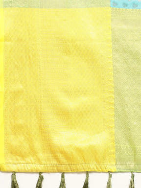 Soft Gadhwal Patti Woven Flower Pichwai Print Banarasi Saree