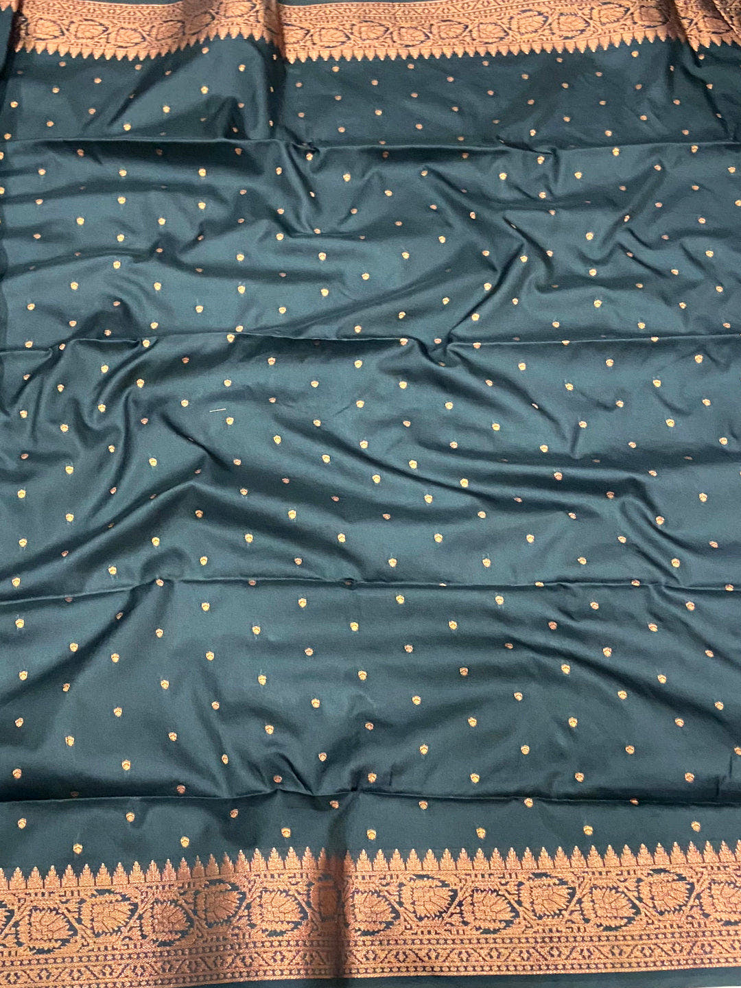 Black Soft Silk Coppar Zari Weaving Saree