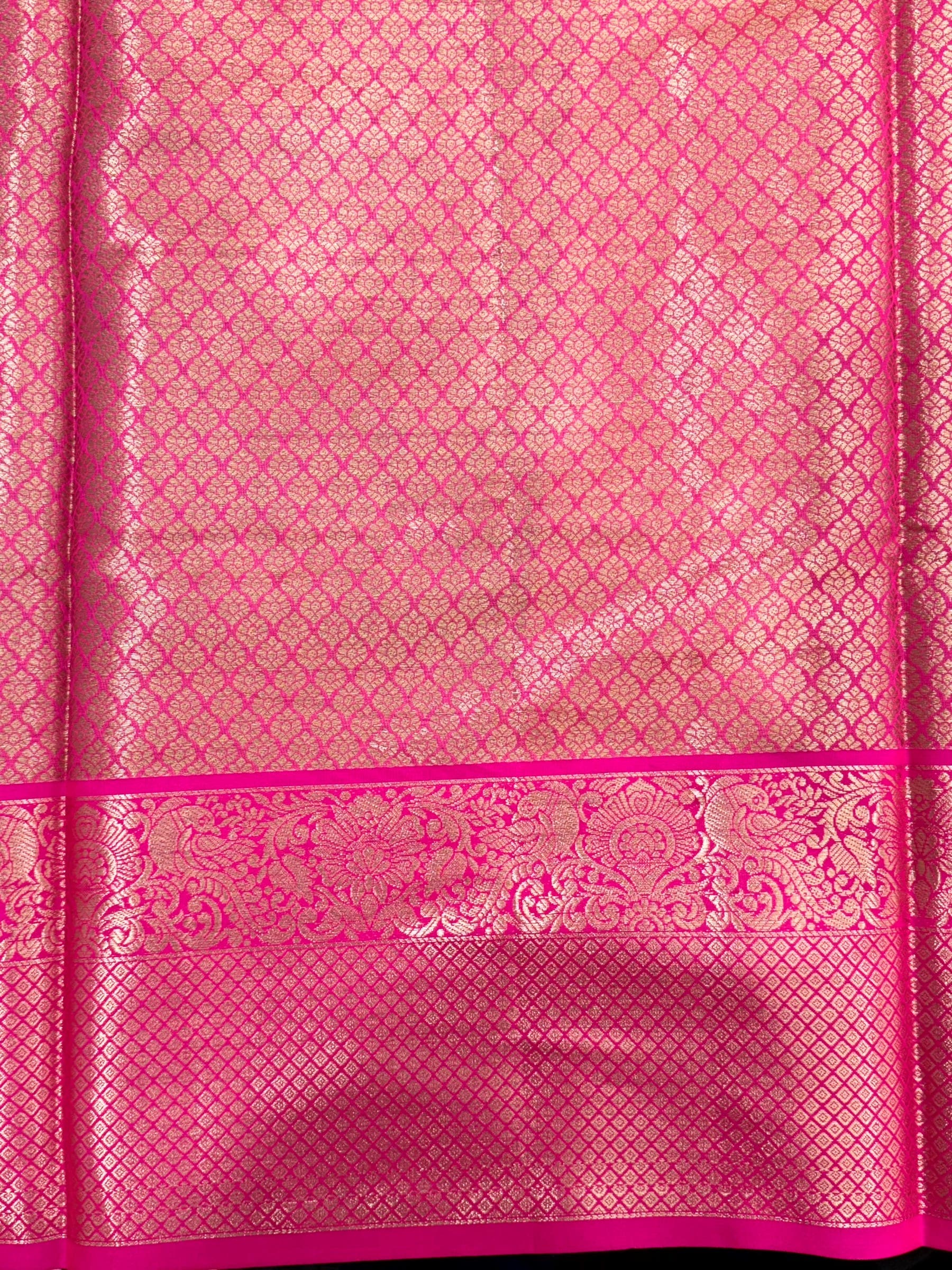Green Kanjivaram Silk Golden Zari Weaving Saree
