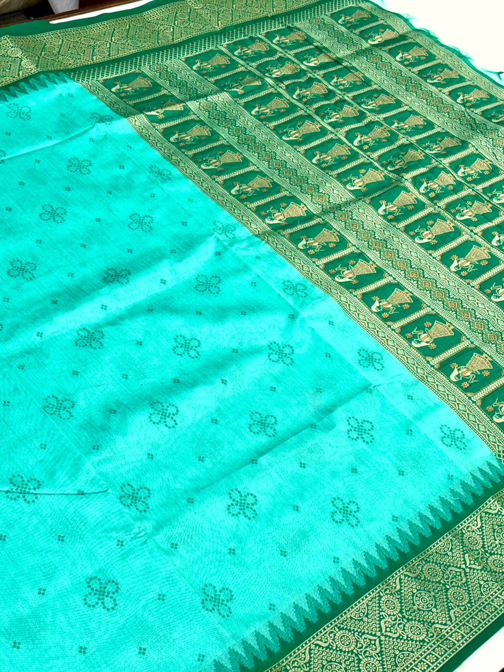 Rama Crystal Raw Silk Kanchi Pattu Saree