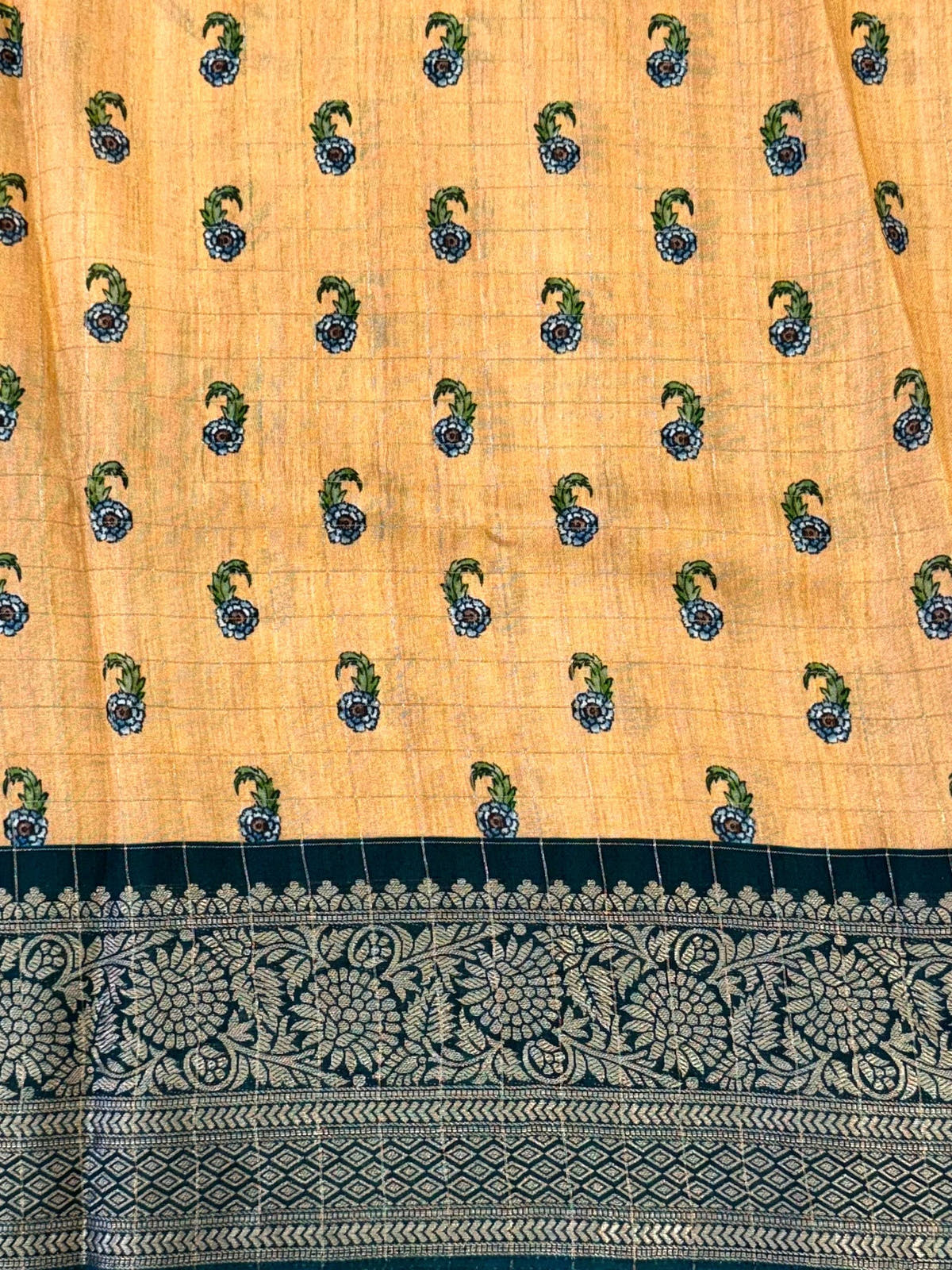 Radiance Pure Viscose Dola Check Saree