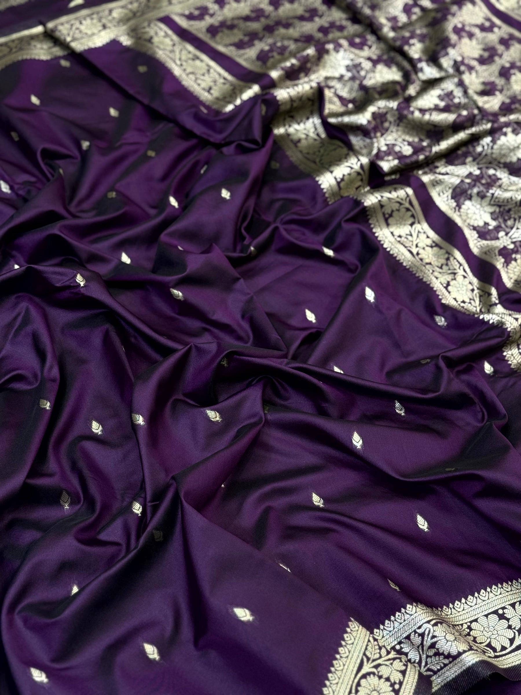 Magenta Celebrity Wear Kanjivaram Saree