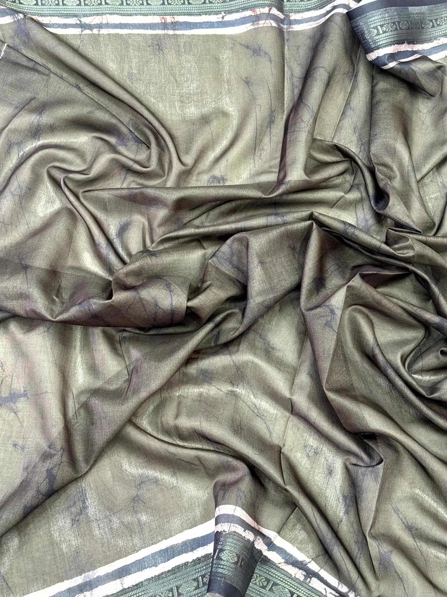 Graceful Gold Zari Digital Silk Saree