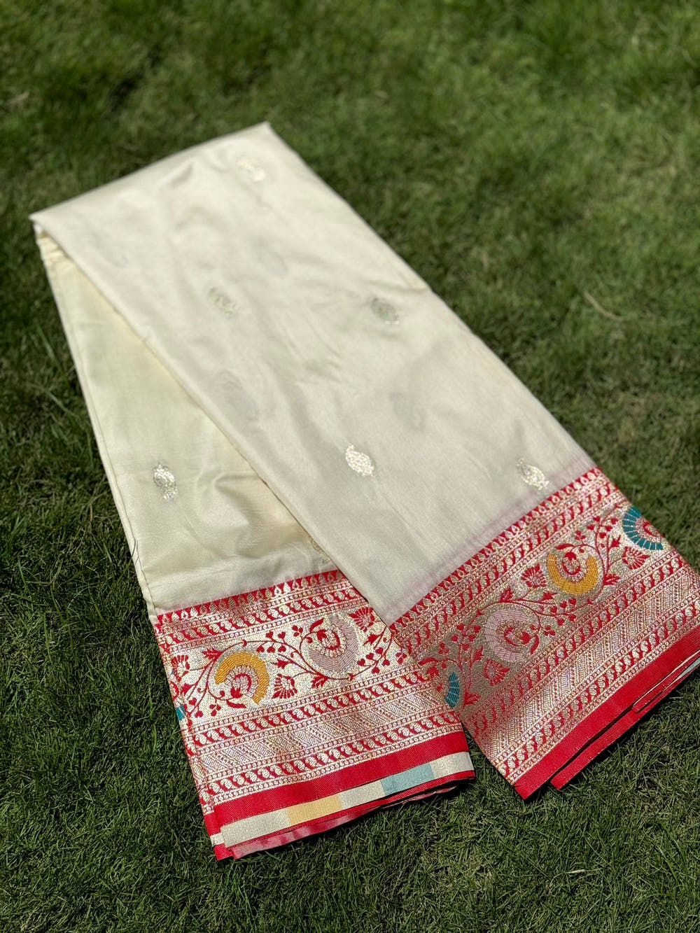 Cream Soft Silk Kanjivaram Saree