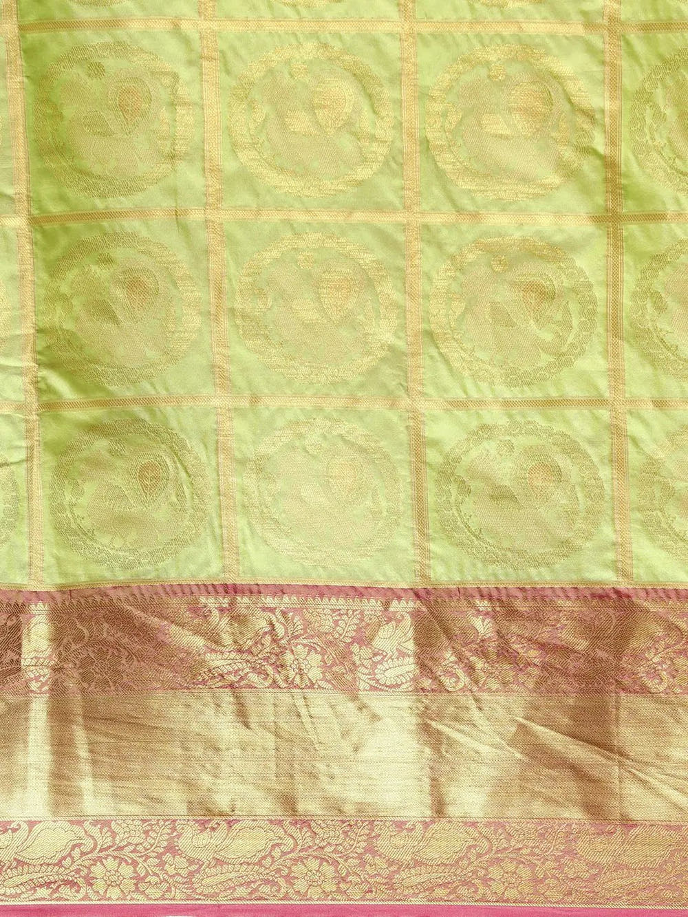 Exclusive Banarasi Pattu Zari Motifs Festive Wear Saree