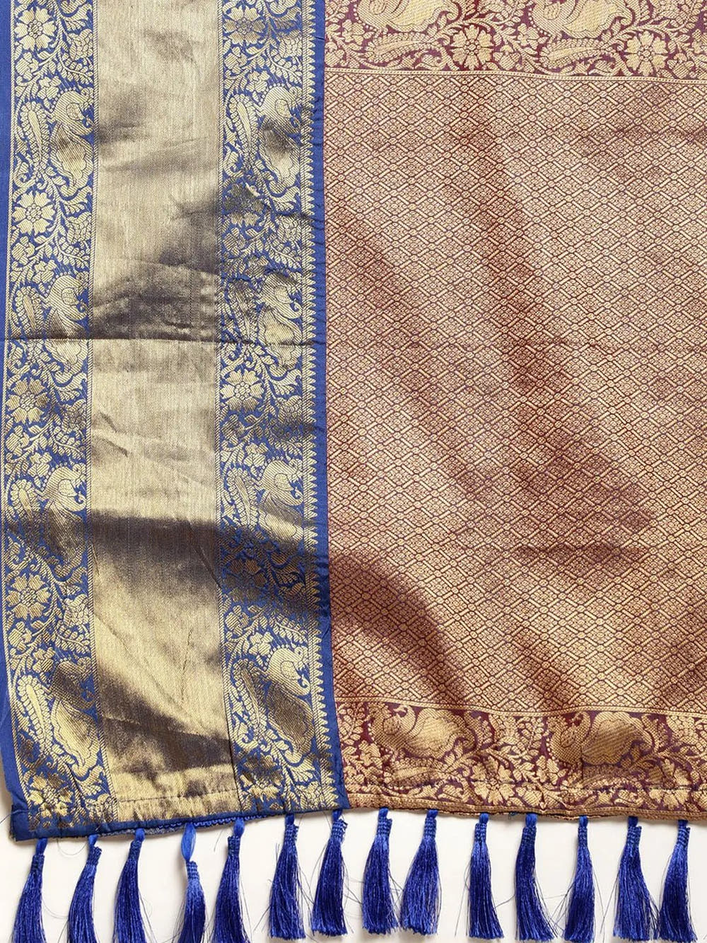 Exclusive Banarasi Pattu Zari Motifs Festive Wear Saree