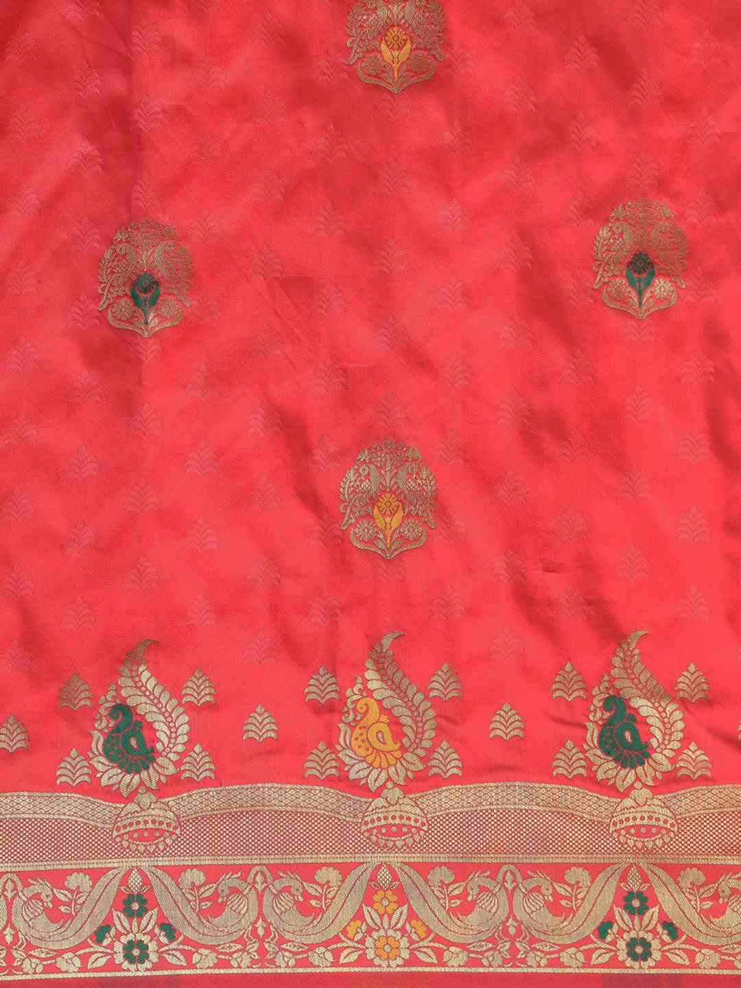 Kanjivaram Gajari Colour Ethnic Motifs Silk Saree