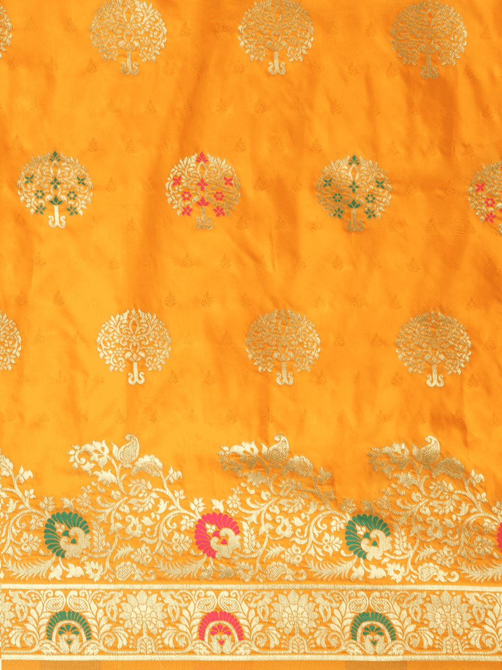 Kanjivaram Silk Woven Design With Resham Tassel Saree