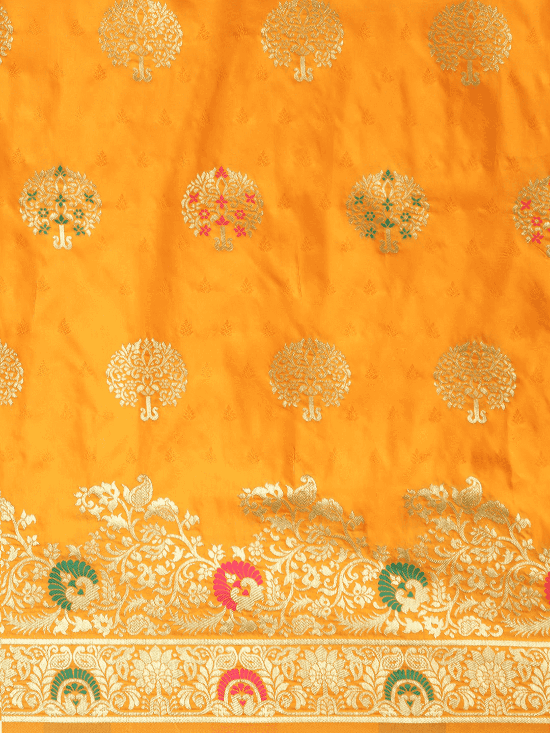 Kanjivaram Silk Woven Design With Resham Tassel Saree