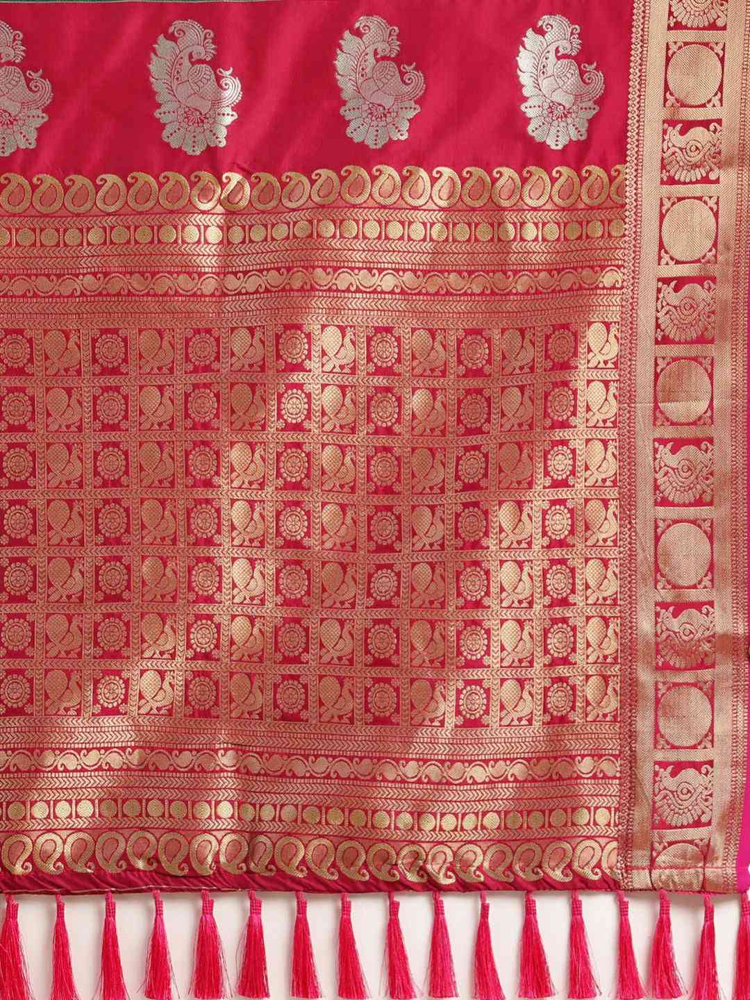 Beautiful Zari Woven Green Colour Silk Banarasi Saree