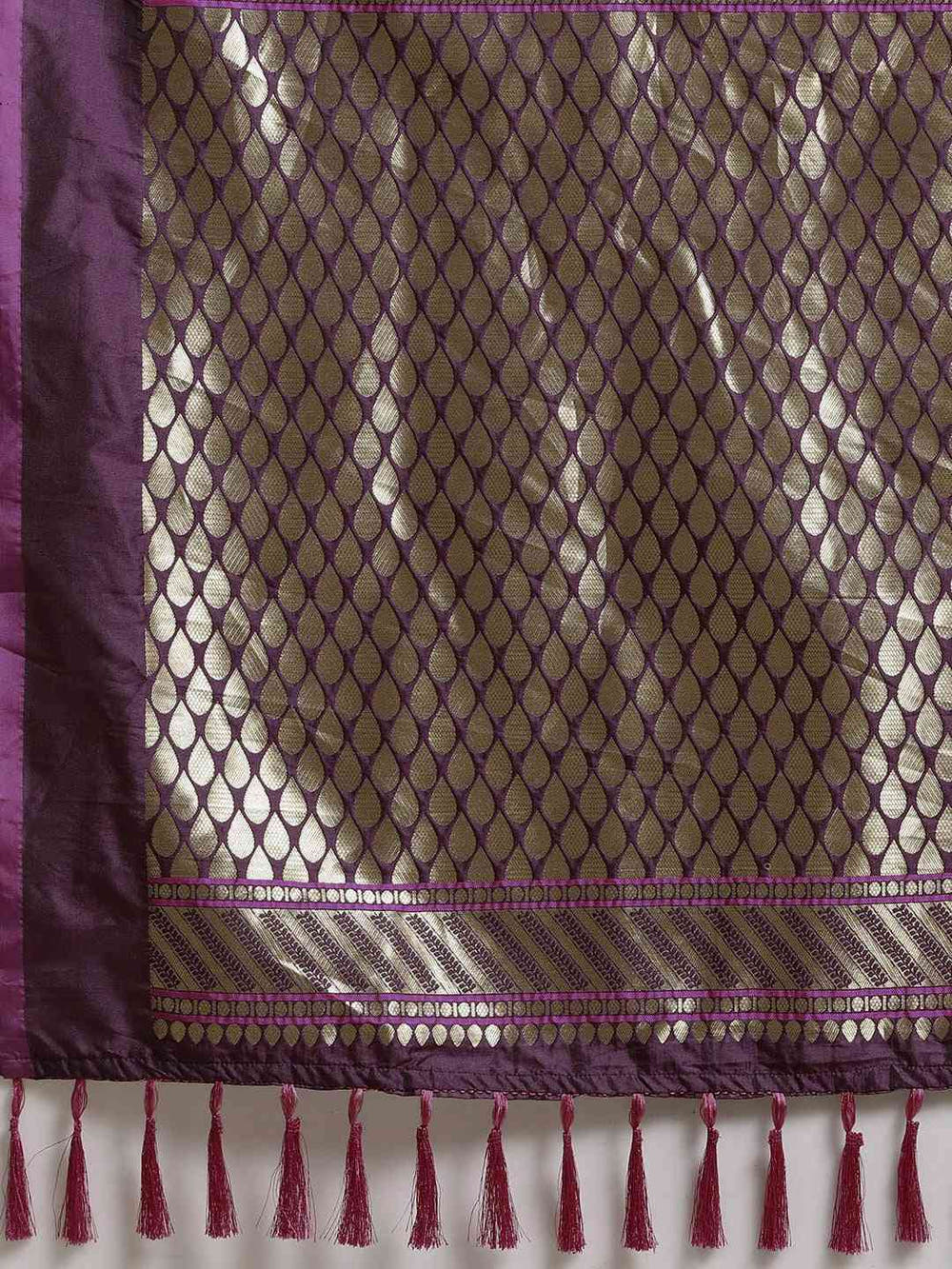 Traditional Purple Colour Ethnic Motifs And Zari Silk Banarasi Saree
