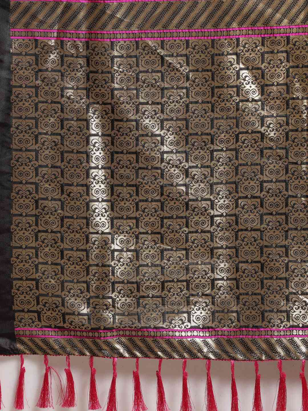 Traditional Black Colour  Ethnic Motifs Silk Banarasi Saree