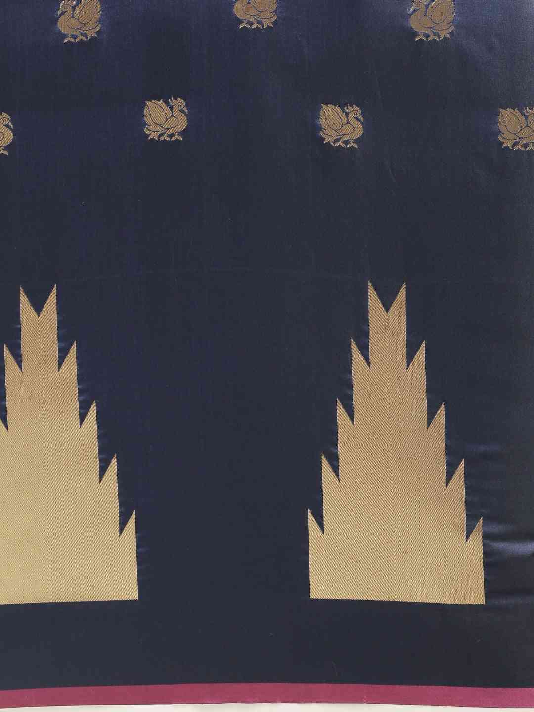 Beautiful Geometric Print Navy Colour Zari Silk Banarasi Saree